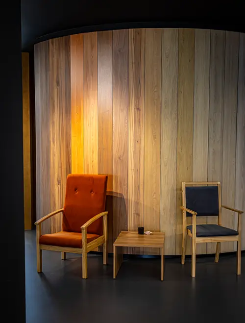 IRIS židle seniorská, látka cihlová