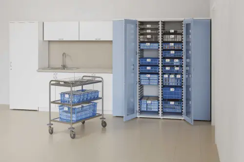 MEDICAL D - 90 skříň léková boxová, 1950 x 900 x 735, dvířka, korpus šedá, dvířka jarní zeleň