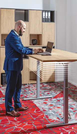 VSS 140/70 výškově stavitelný stůl, podnož stříbrný lak, bílá