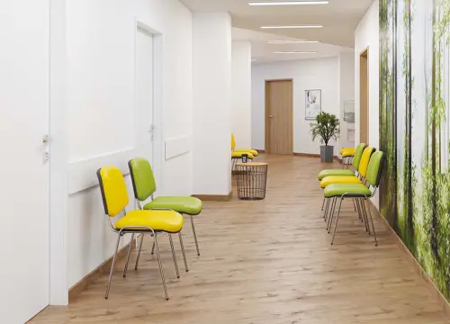 MESSINA CR židle konferenční, kostra chrom, koženka krémová