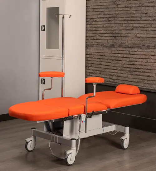 OZC - 25, odběrové křeslo, třímotorové, zelené