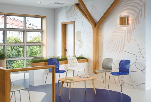 SKY, židle plastová, kostra chrom, šedá